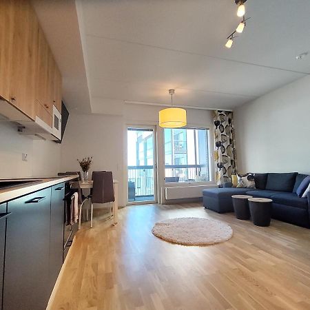 Fully Equipped New Apartment With Free Parking Tampere Eksteriør billede
